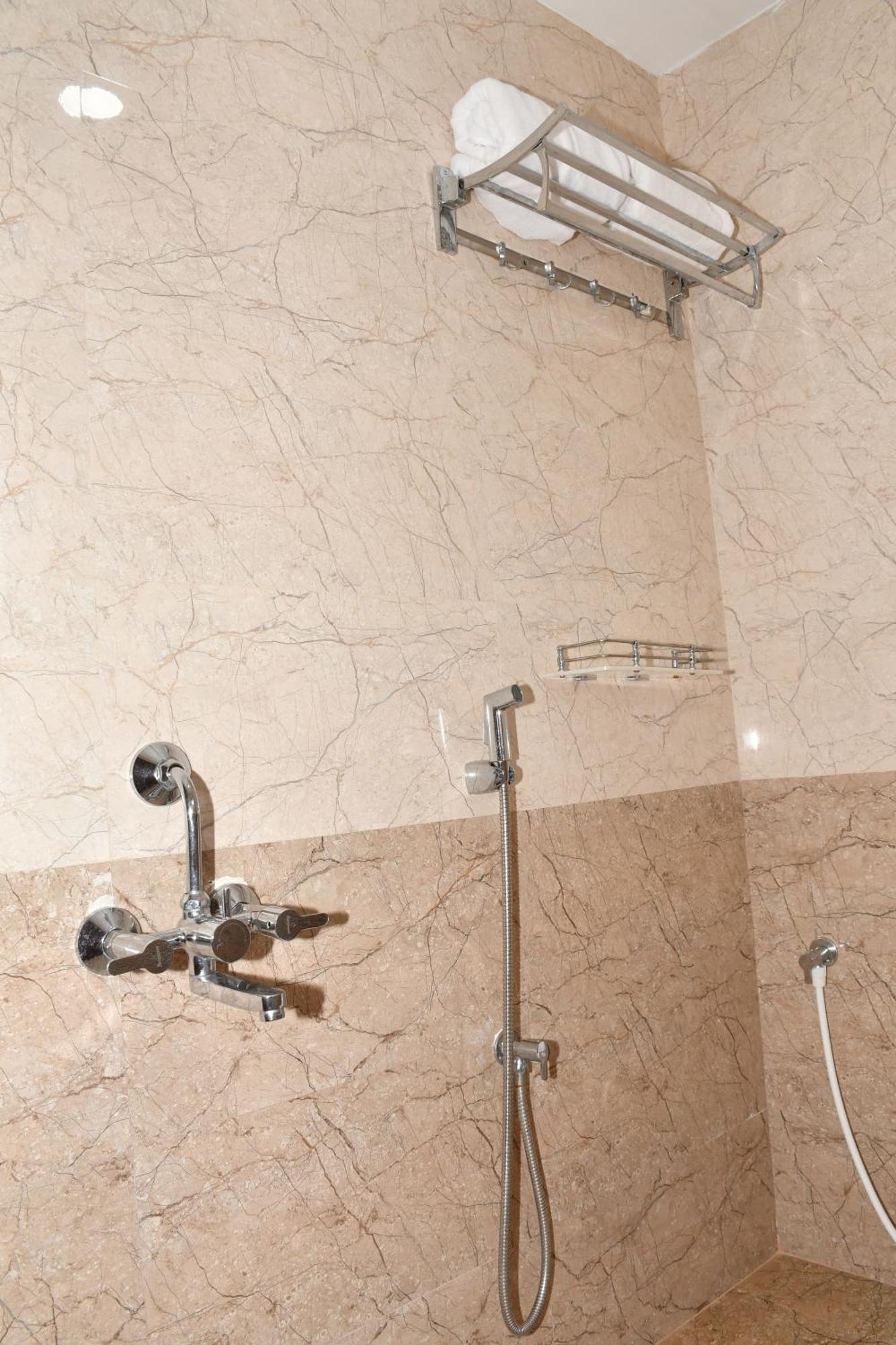 Hotel Gb Residency Ramanathapuram Esterno foto
